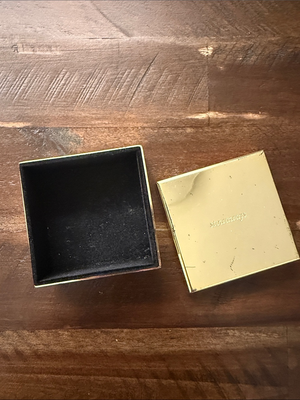 kate spade gold and black ‘stowaways’ box - Picture 1 of 4